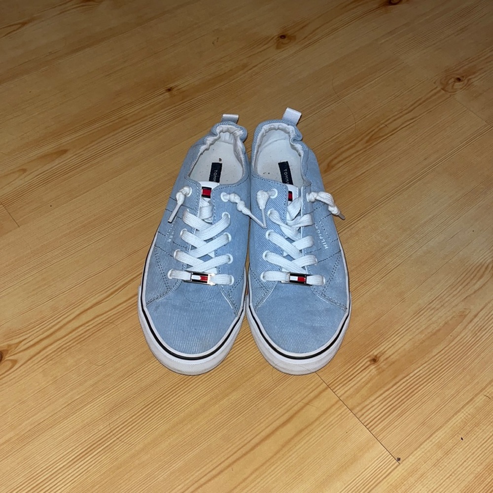 TOMMY HILFIGER SHOES